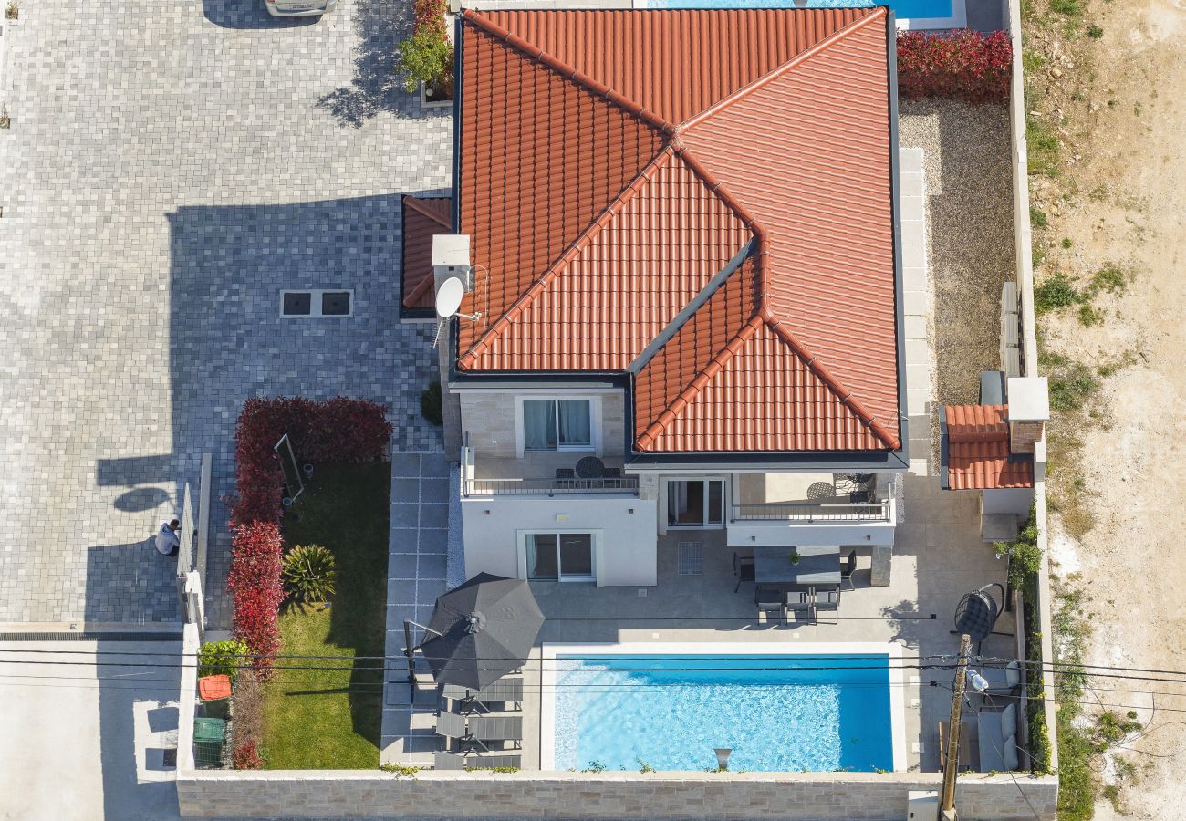 House in Zadar - Holiday Home Casa Coral with Heated Private Pool