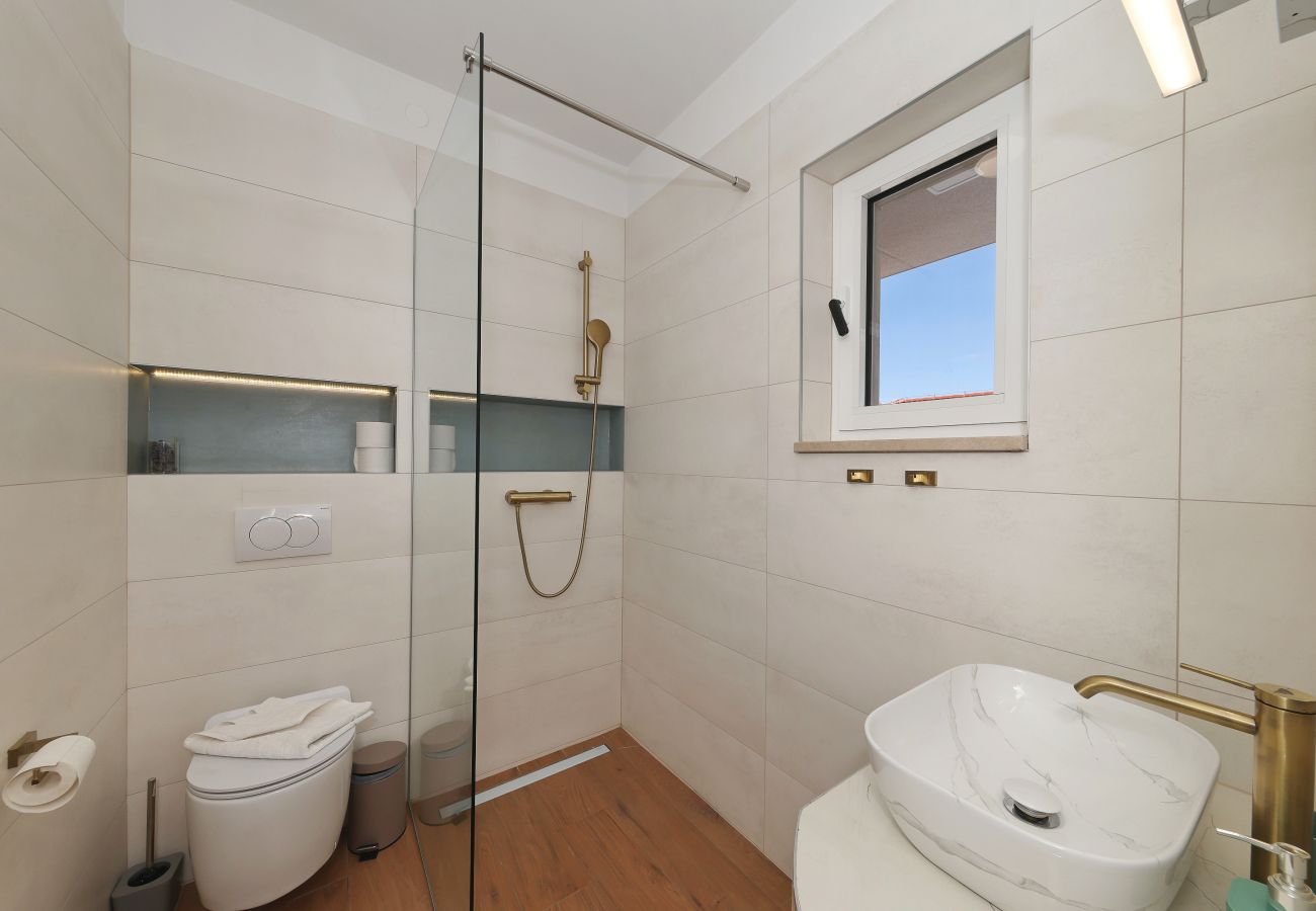 House in Zadar - Holiday Home Casa Coral with Heated Private Pool