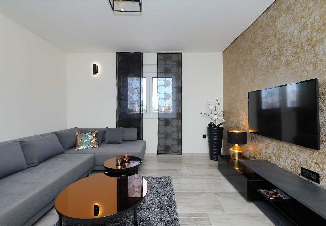 Apartment in Zadar - Apartment Luxury Apartment 4 with Balcony