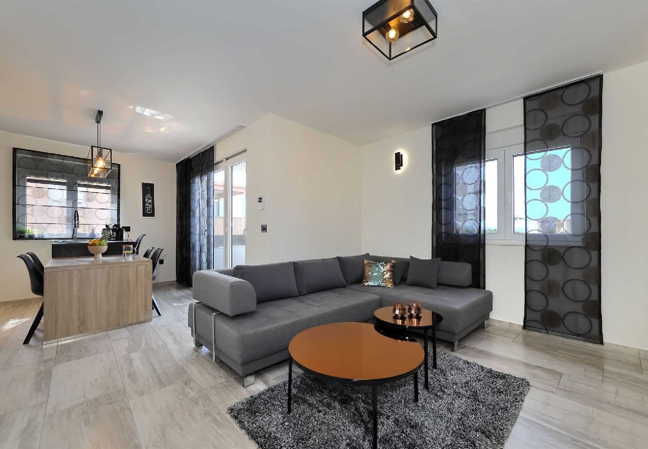 Apartment in Zadar - Apartment Luxury Apartment 4 with Balcony