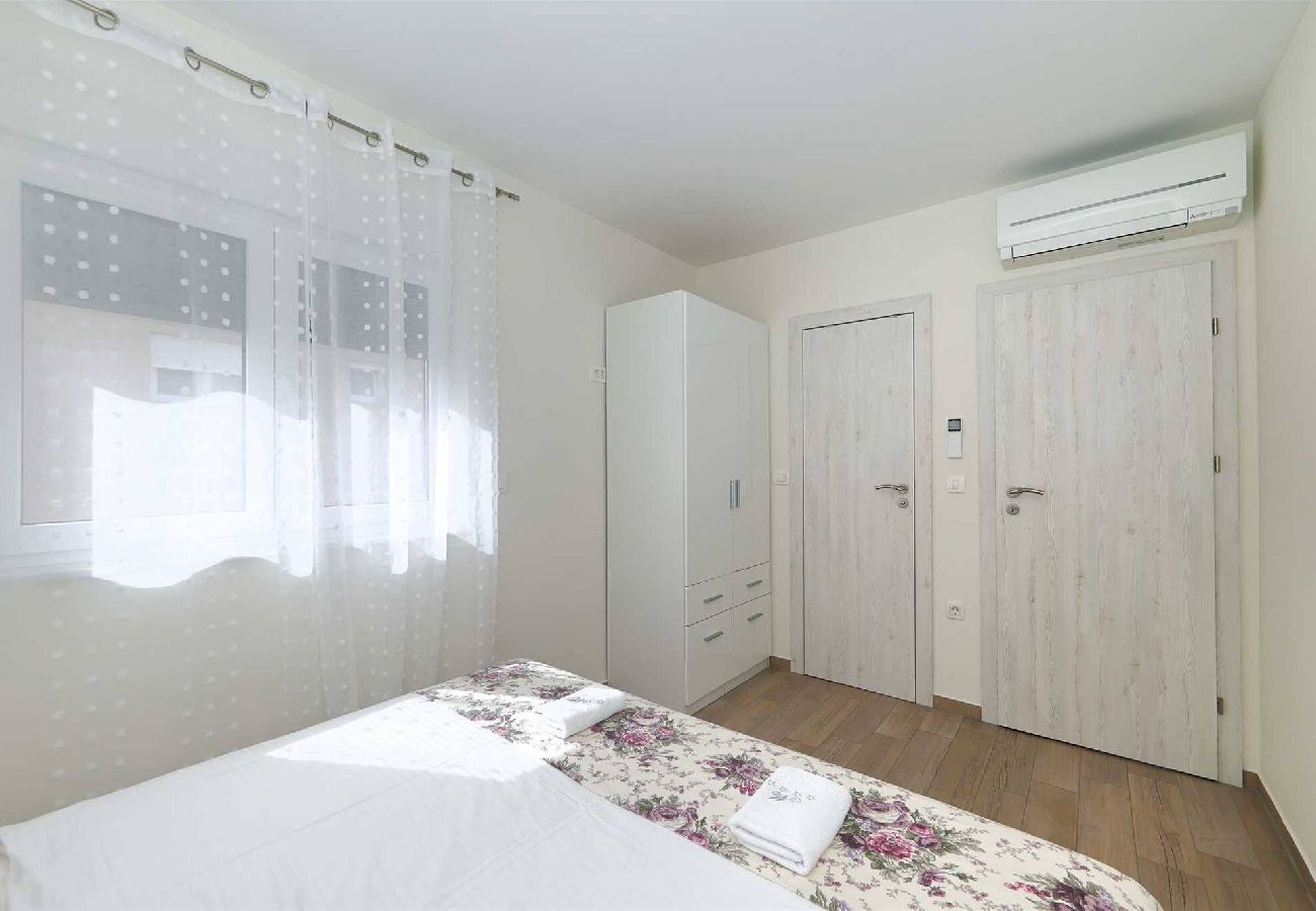 Apartment in Zadar - Apartment Luxury Apartment 4 with Balcony