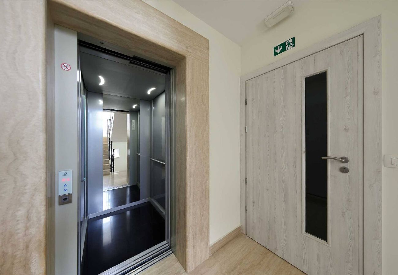 Apartment in Zadar - Apartment Luxury Apartment 4 with Balcony
