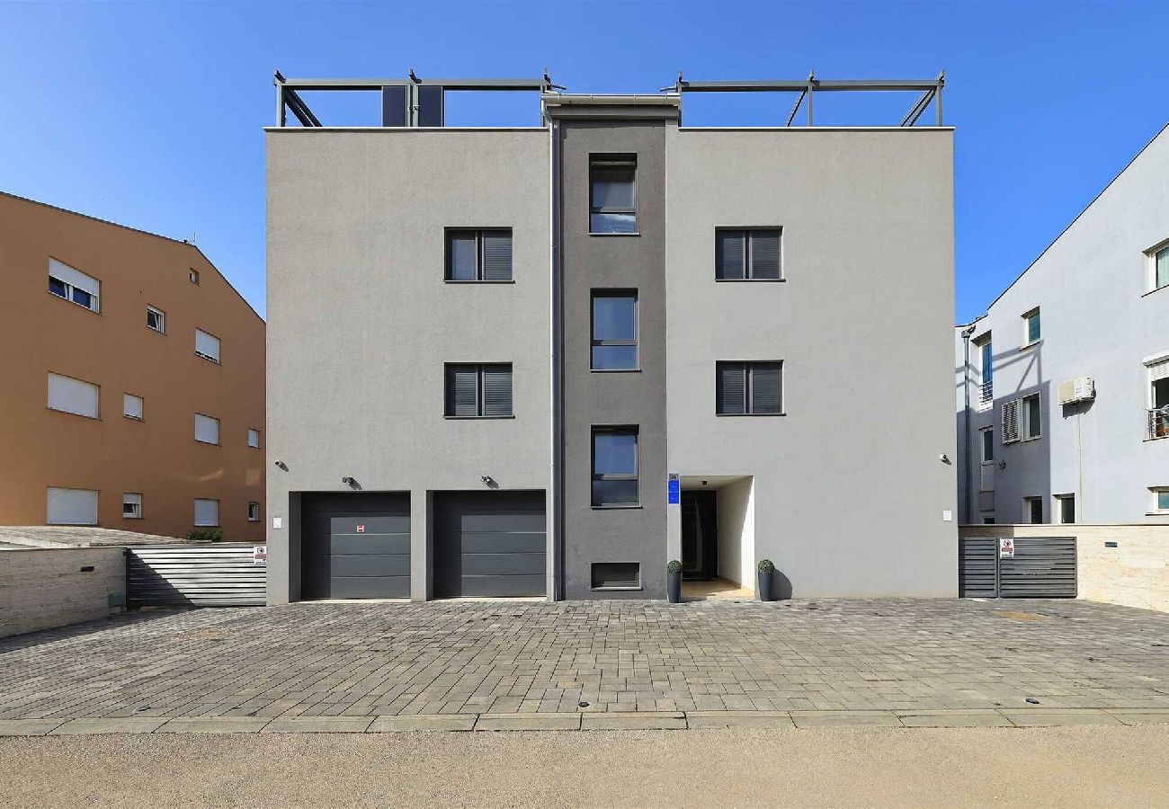 Apartment in Zadar - Apartment Luxury Apartment 4 with Balcony
