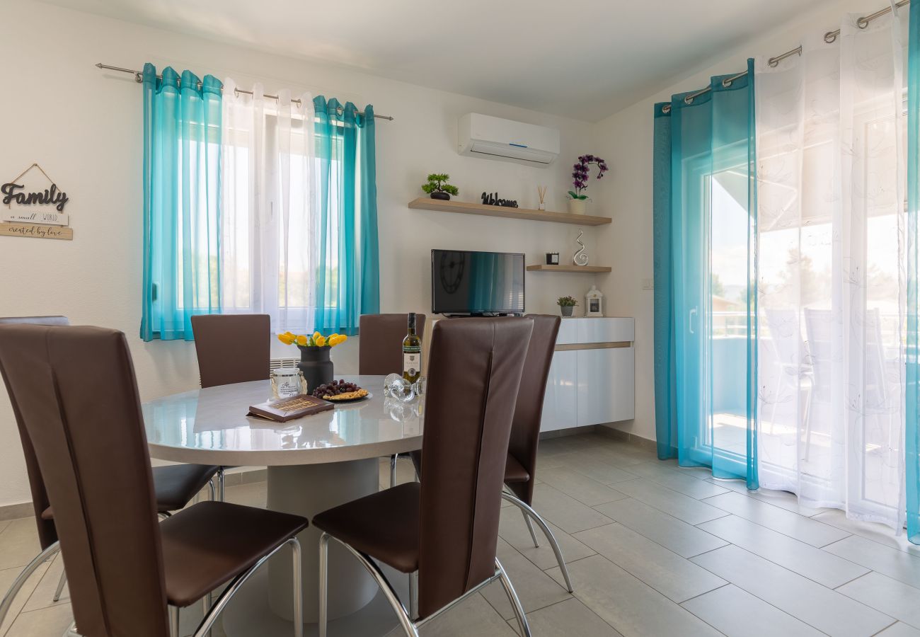 Apartment in Starigrad - Apartment Sea & Stone No.3 with balcony