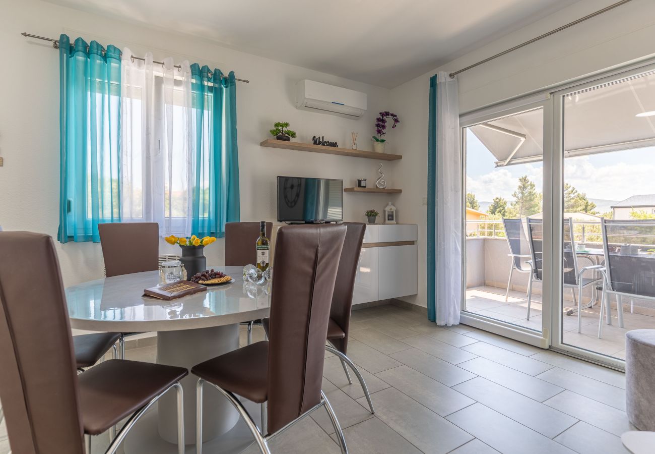 Apartment in Starigrad - Apartment Sea & Stone No.3 with balcony