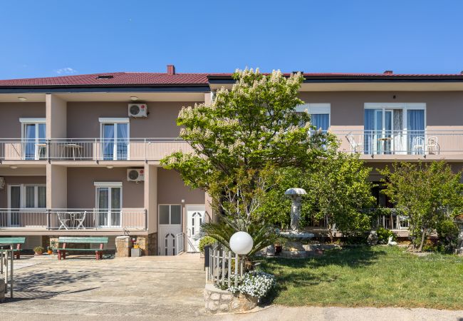 Apartment in Starigrad - Apartment Tinka No.12 near the beach