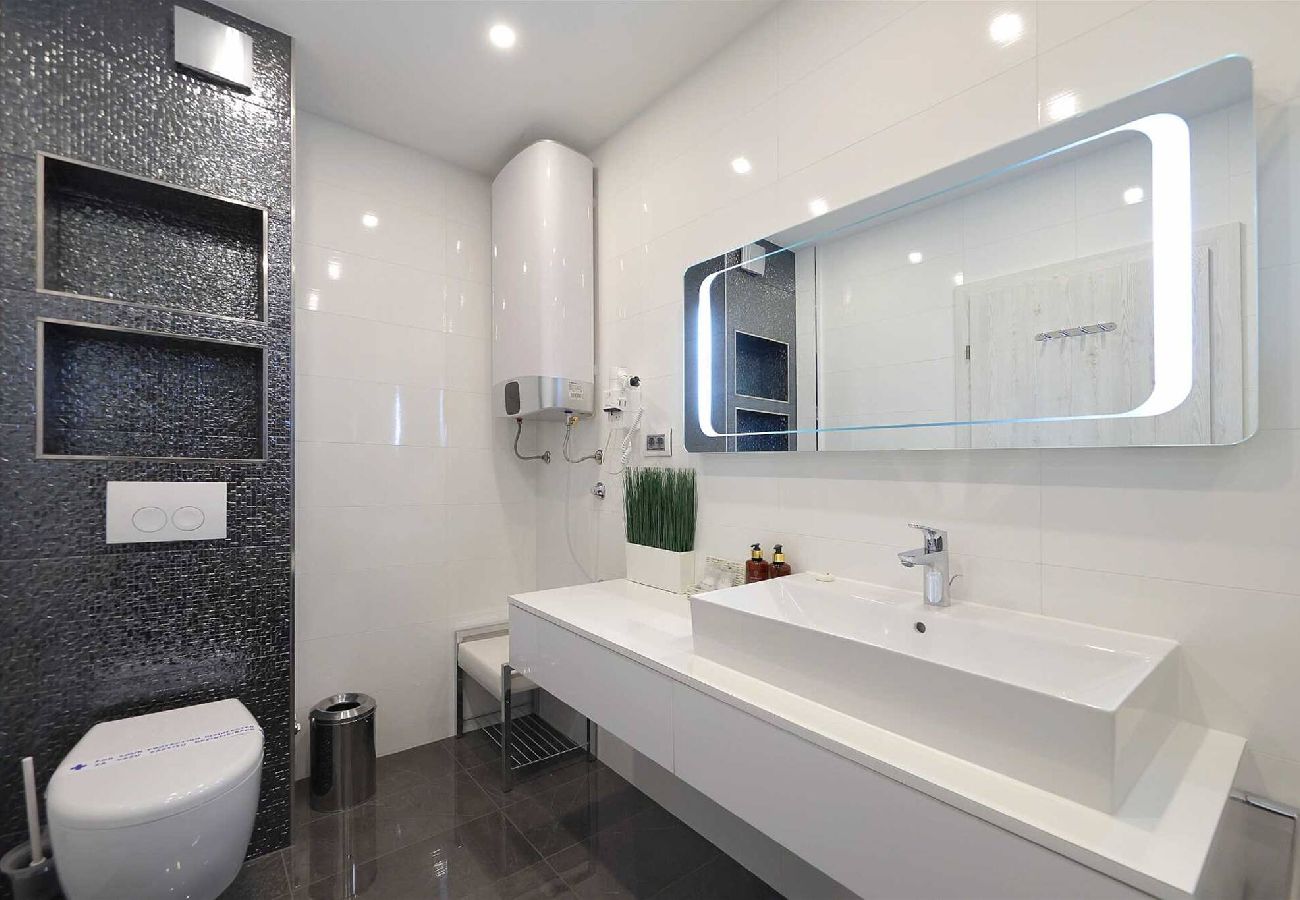 Apartment in Zadar - Penthouse 5 with Whirlpool and Sea View