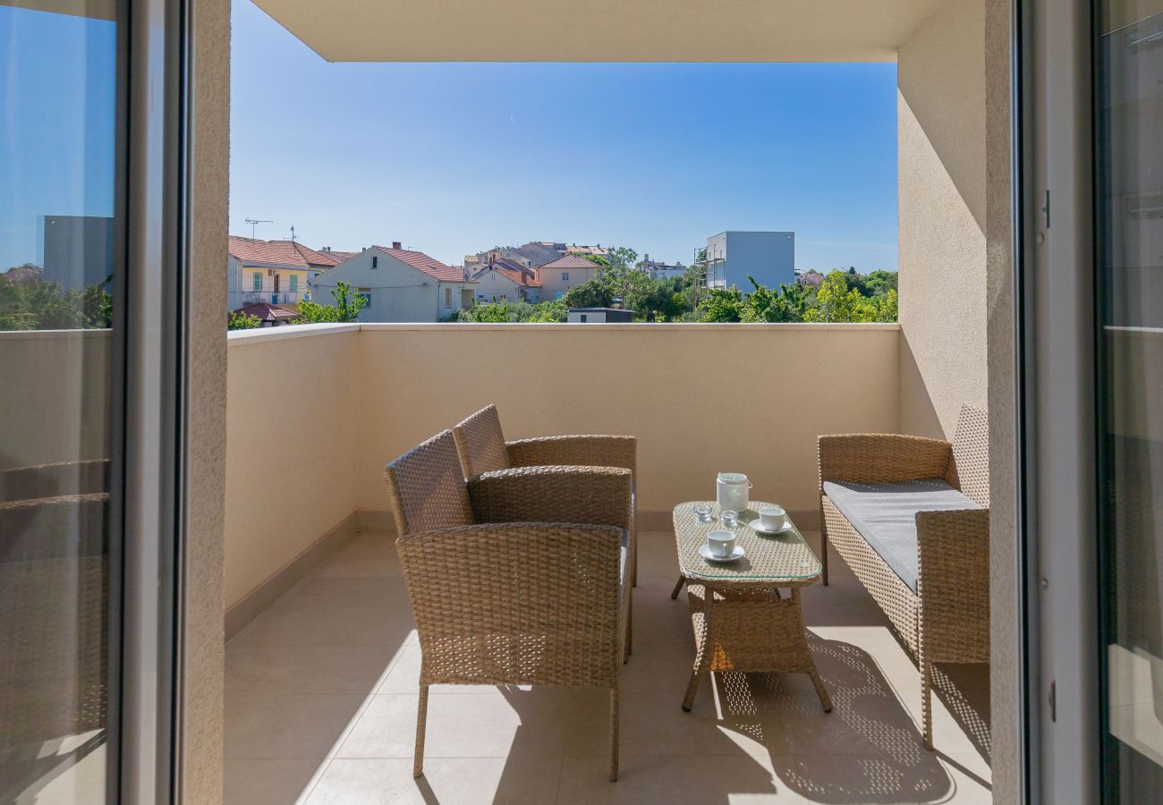Apartment in Zadar - Apartment Klanac 1 with Balcony