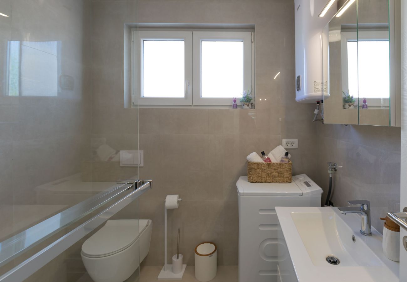 Apartment in Zadar - Apartment Klanac 1 with Balcony