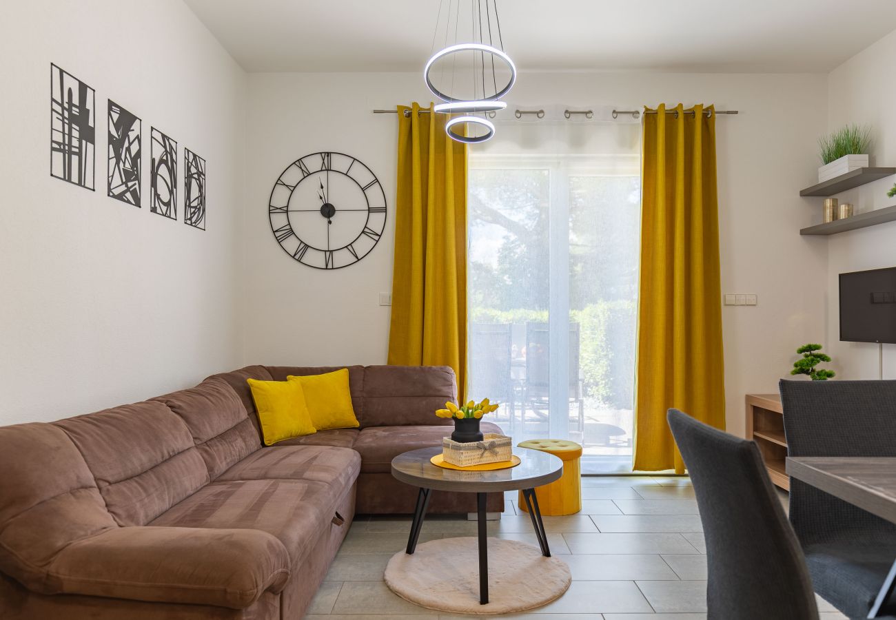 Apartment in Starigrad - Apartment Sea & Stone No.1 near the beach