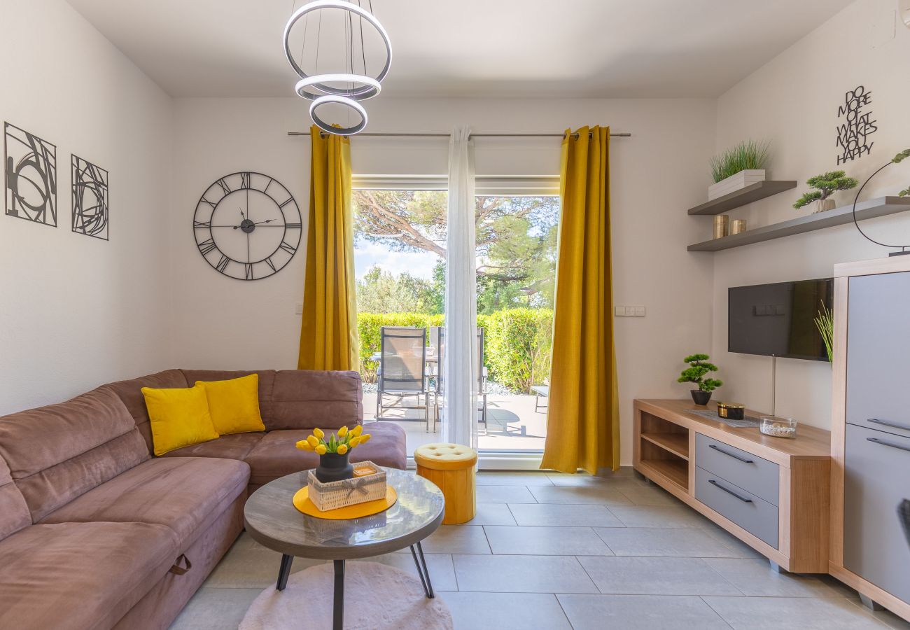 Apartment in Starigrad - Apartment Sea & Stone No.1 near the beach