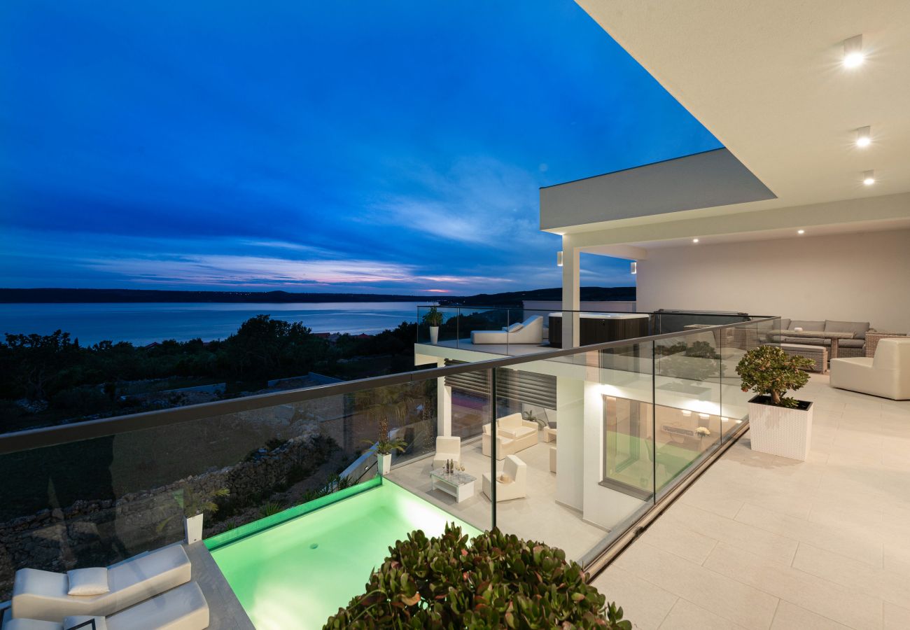Villa in Maslenica - Villa Michelle with Infinity Pool