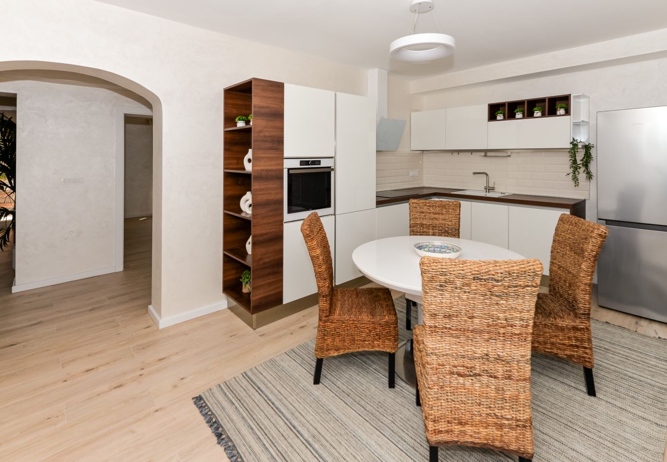 Villa in Dobropoljana - Villa Magna with heated pool