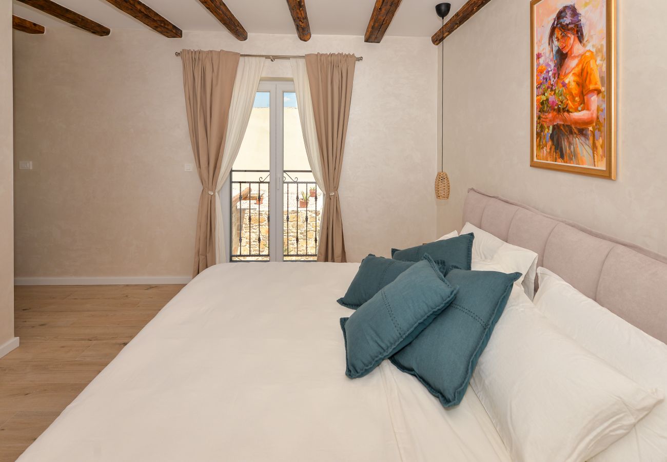 Villa in Dobropoljana - Villa Magna with heated pool