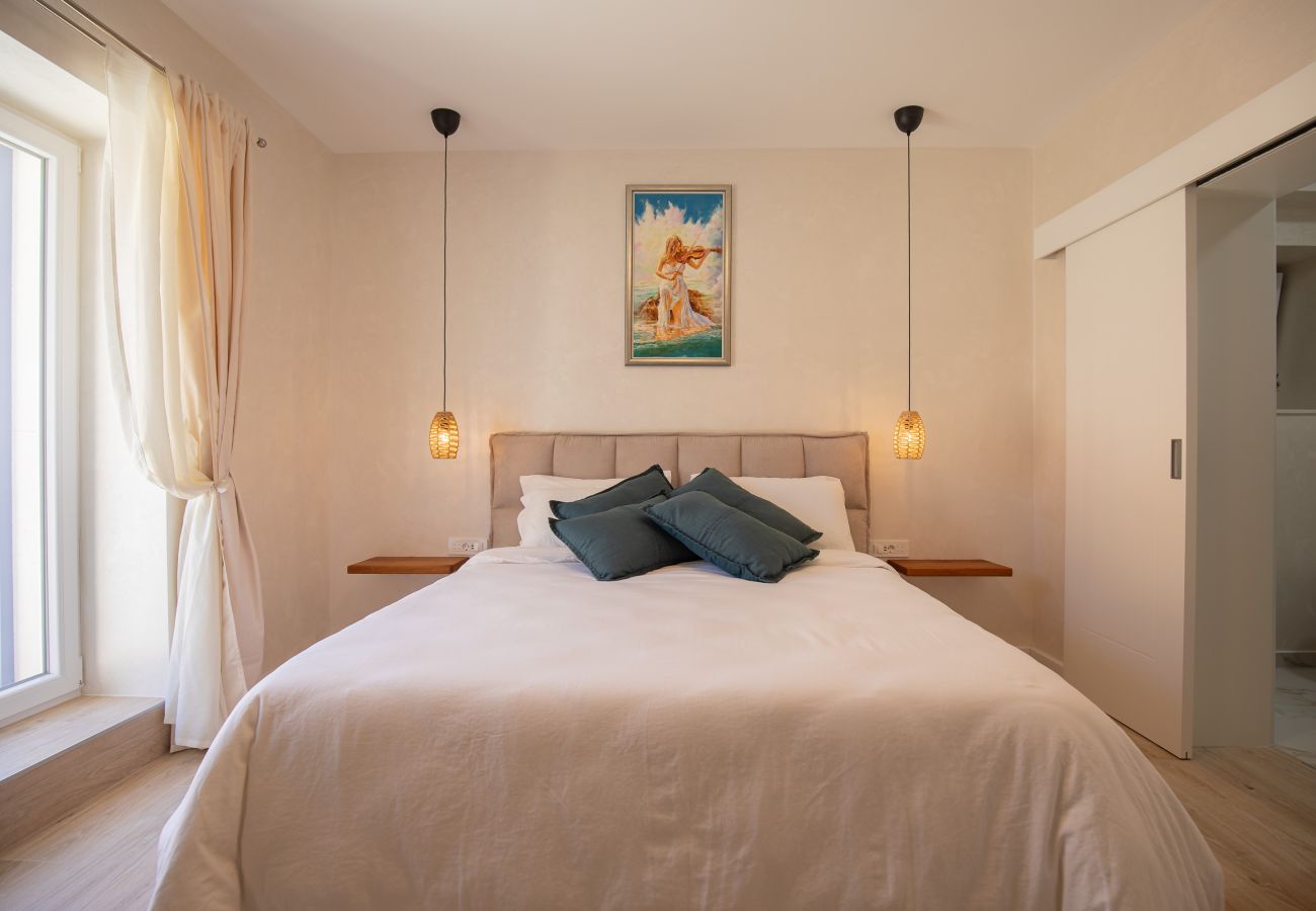 Villa in Dobropoljana - Villa Magna with heated pool