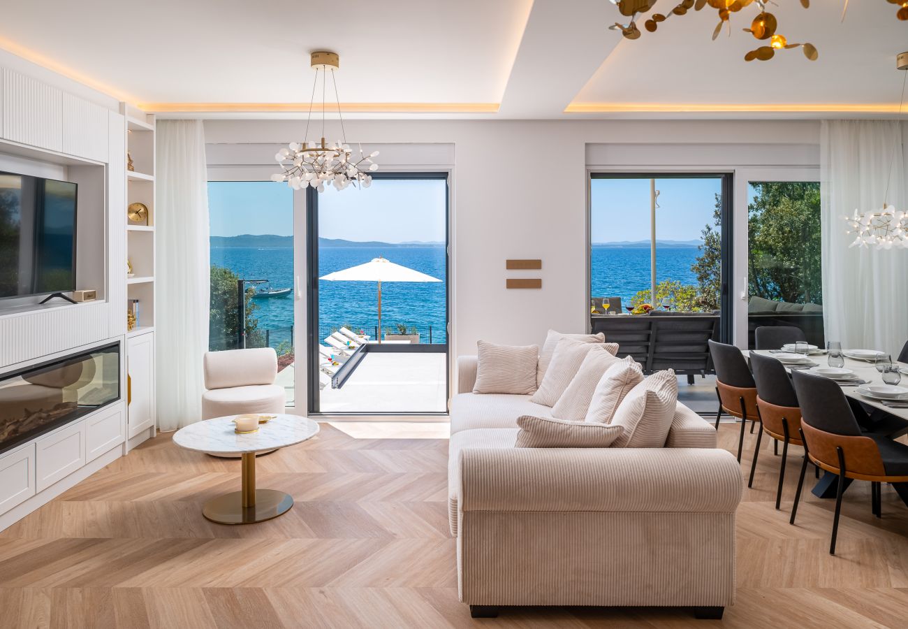 Villa in Kožino - Villa Silvio directly by the sea with infinity pool