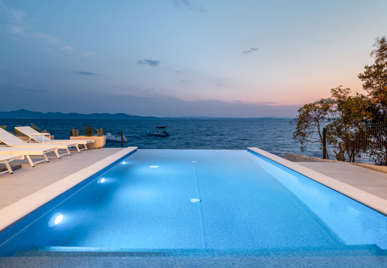 Villa in Kožino - Villa Silvio directly by the sea with infinity pool