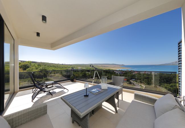 Apartment in Rovanjska - Apartment Bay View with Private Pool