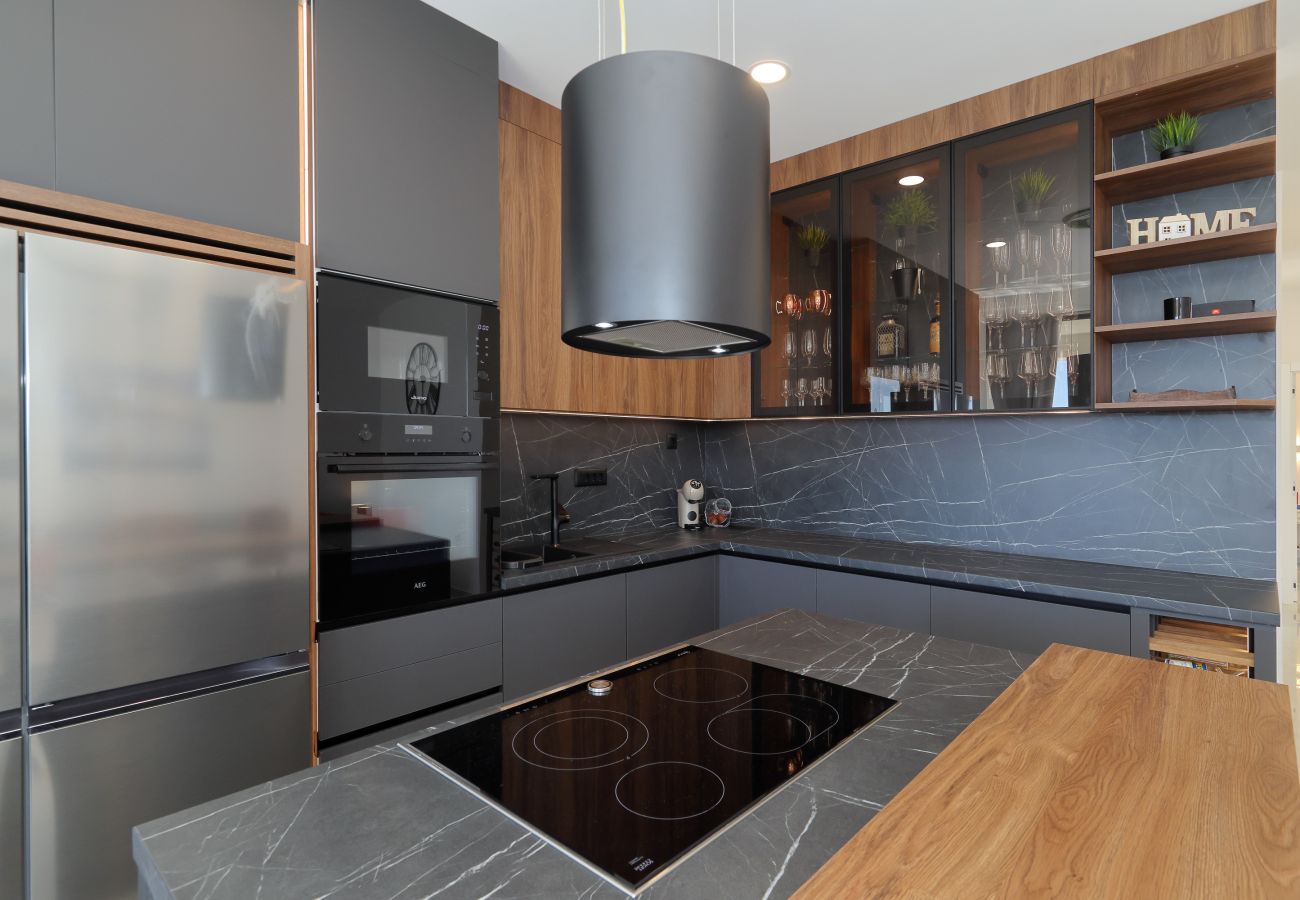 Apartment in Rovanjska - Apartment Bay View with Private Pool