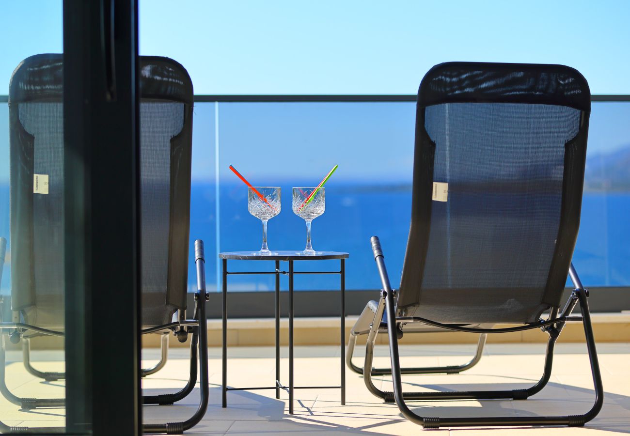 Apartment in Rovanjska - Apartment Bay View with Private Pool