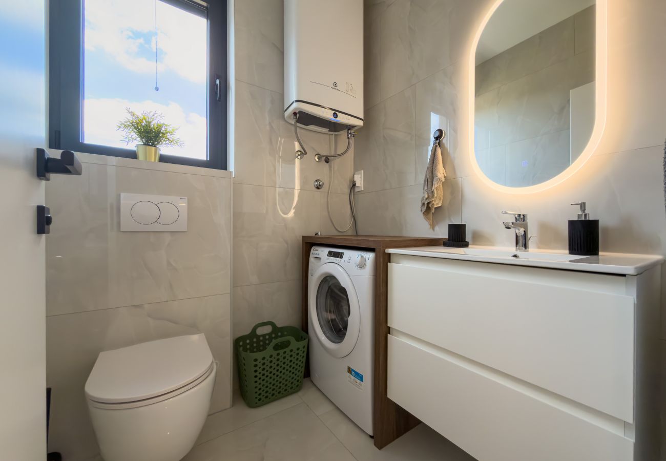 Apartment in Rovanjska - Apartment Bay View with Private Pool