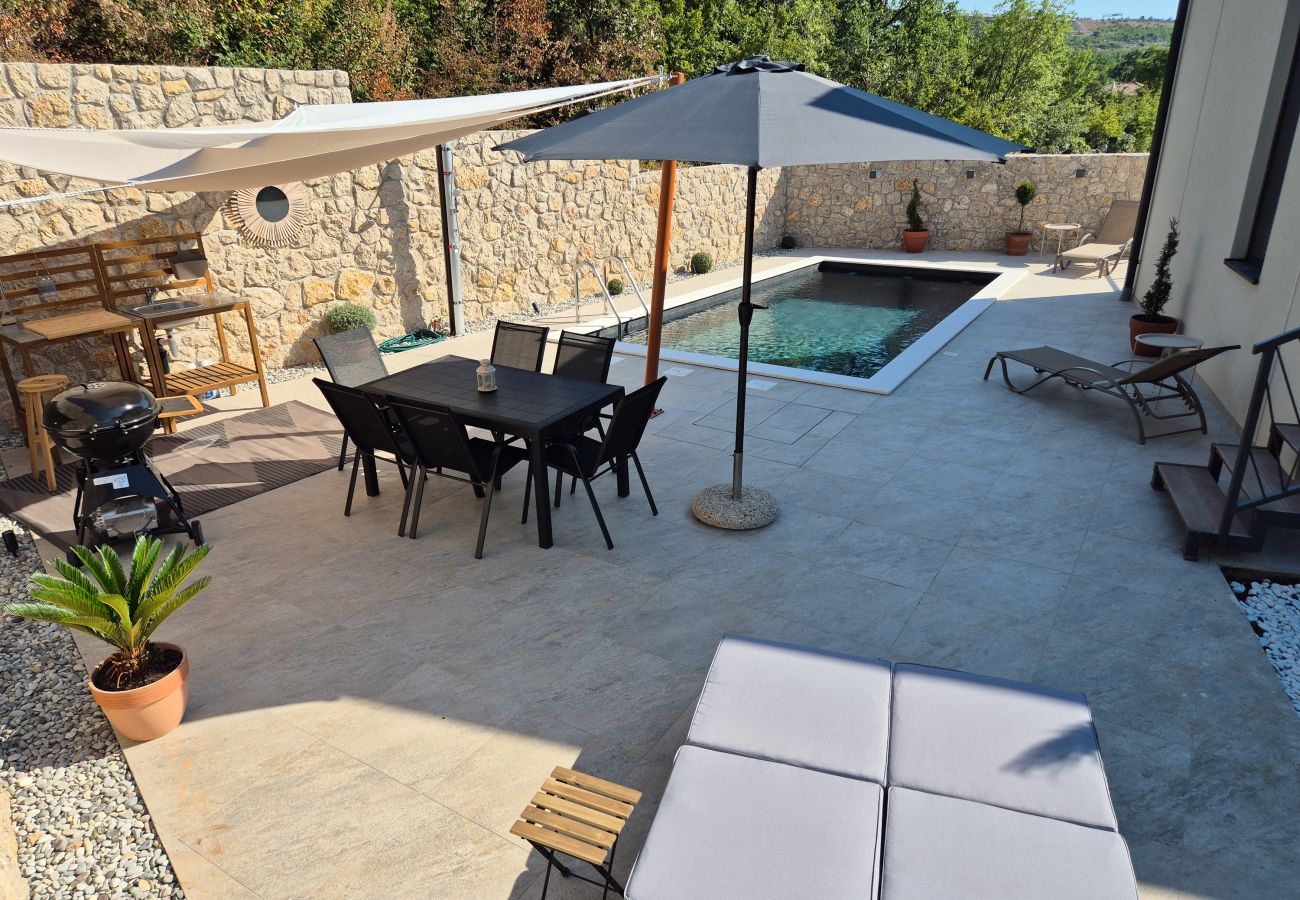 Apartment in Rovanjska - Apartment Bay View with Private Pool