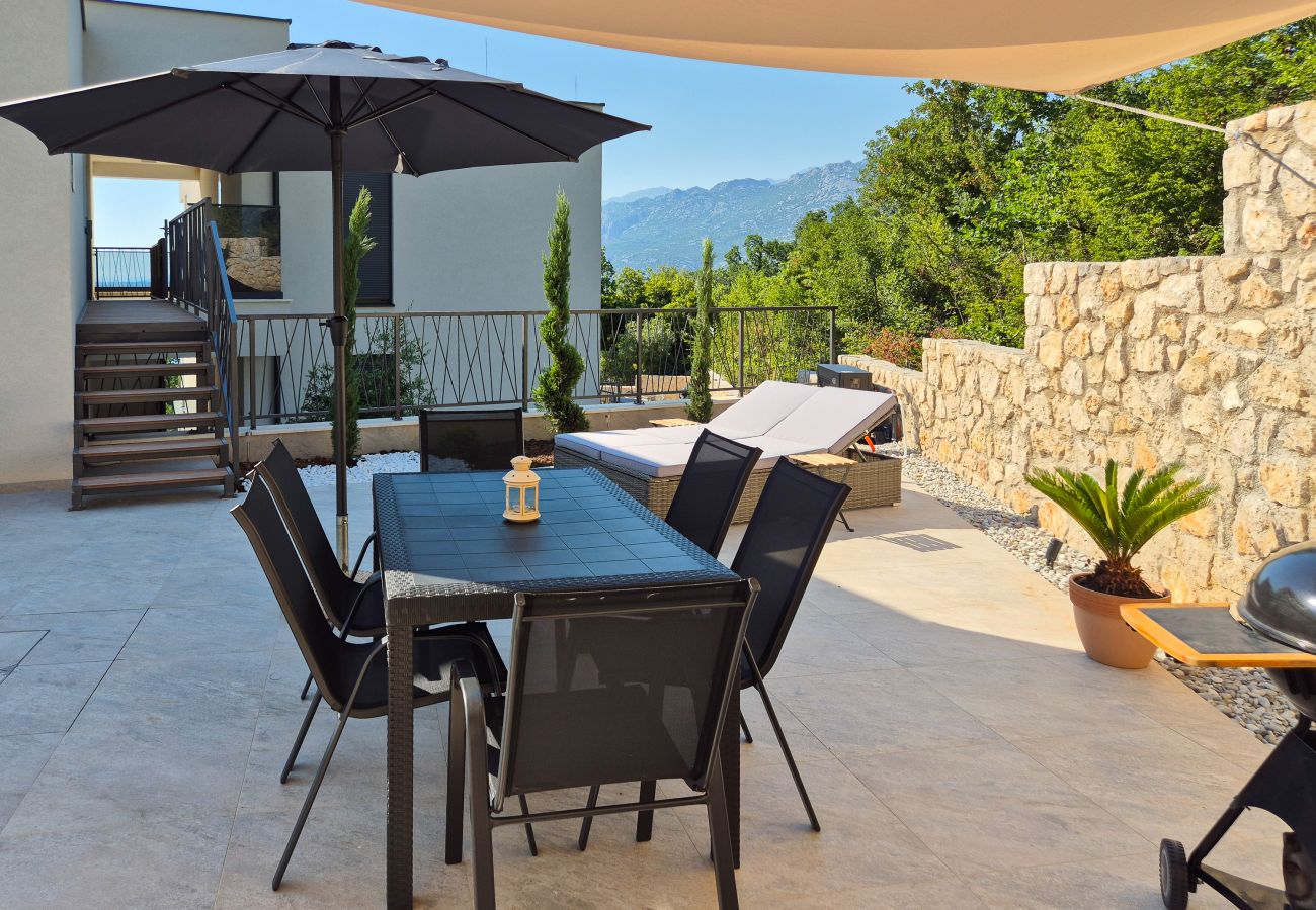 Apartment in Rovanjska - Apartment Bay View with Private Pool