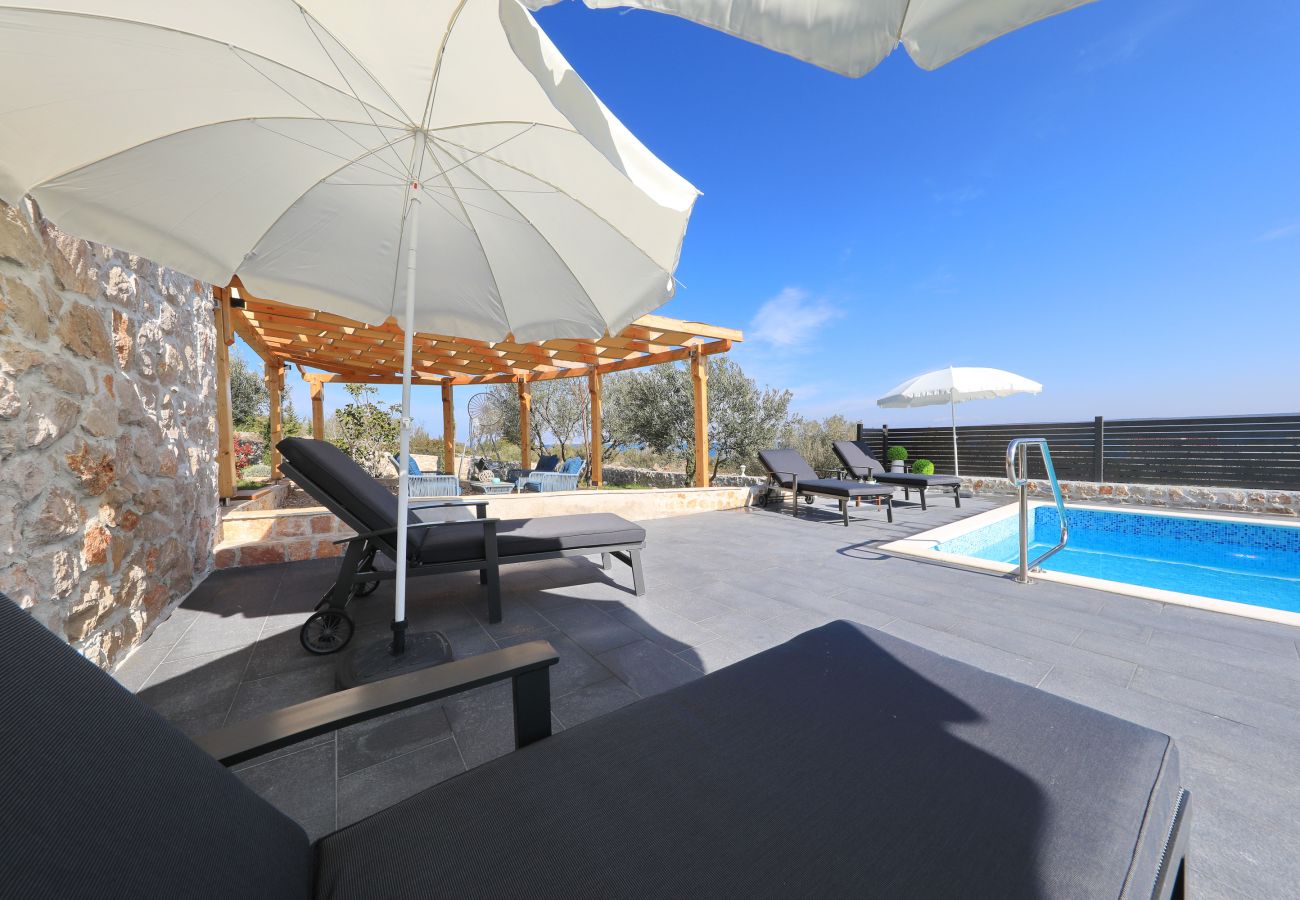 Apartment in Dobropoljana - Apartment Luma with Private Pool