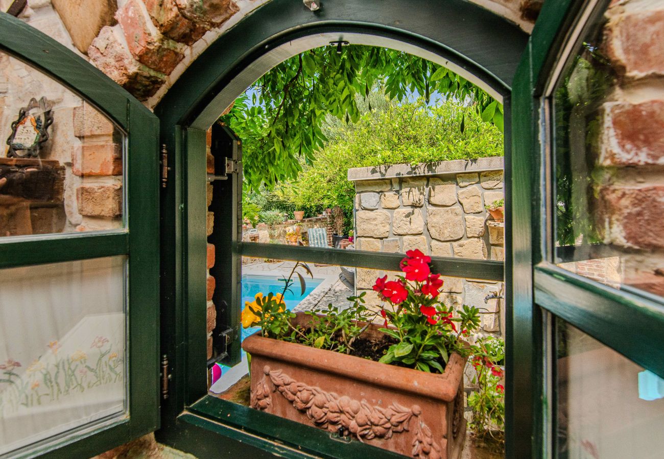 House in Maslenica - Holiday Home Gordana with Private Pool