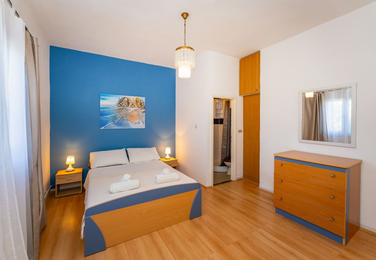 Apartment in Starigrad - Apartment Nina No.1 near Paklenica