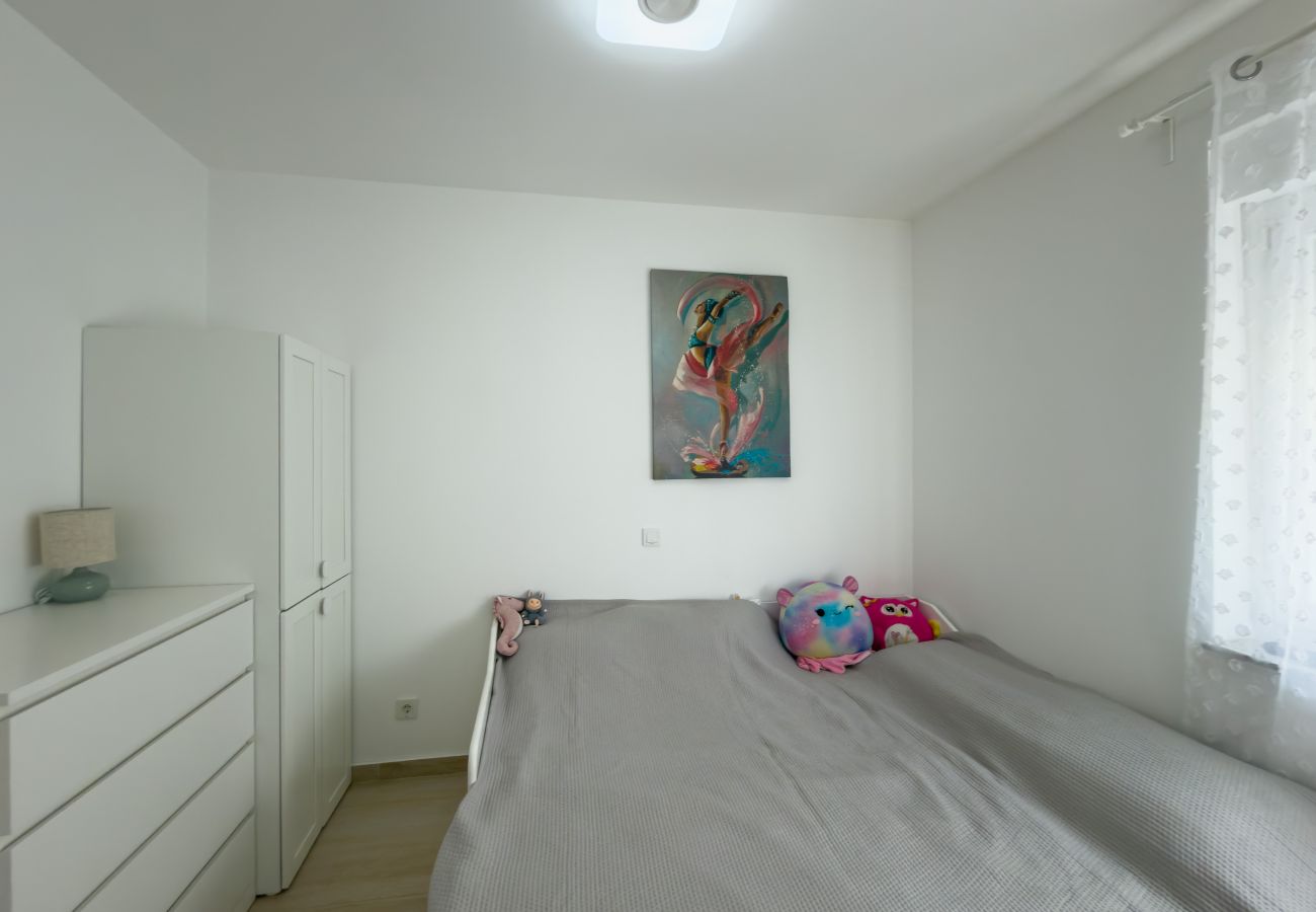 Apartment in Šimuni - Apartment Enamare with Terrace