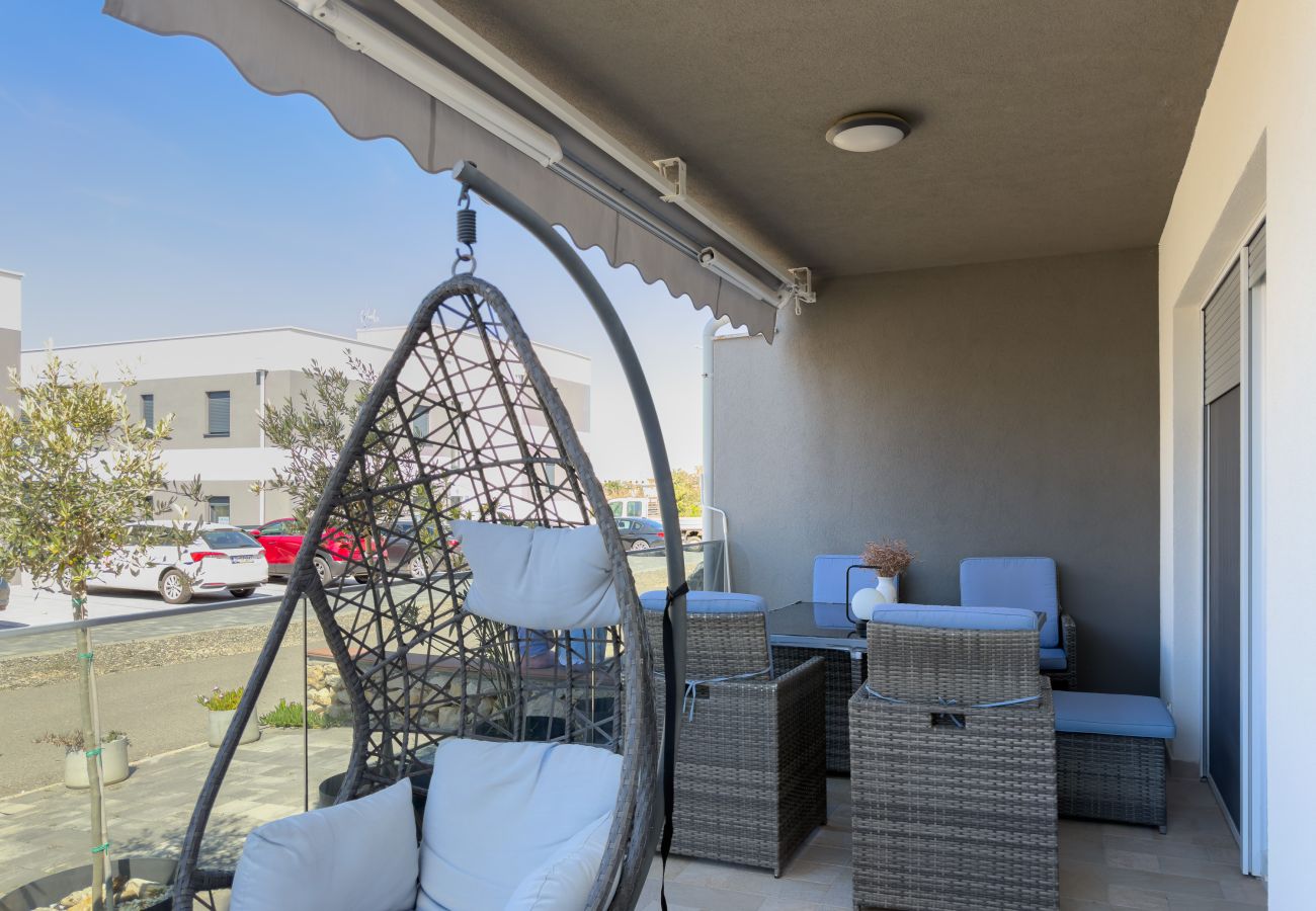 Apartment in Šimuni - Apartment Enamare with Terrace