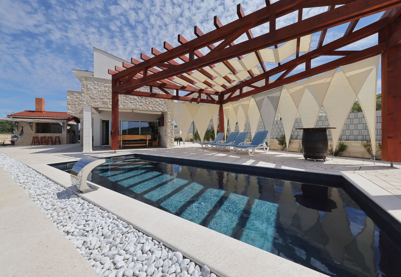 Villa in Ljubac -  Villa with Infinity Pool by the Sea