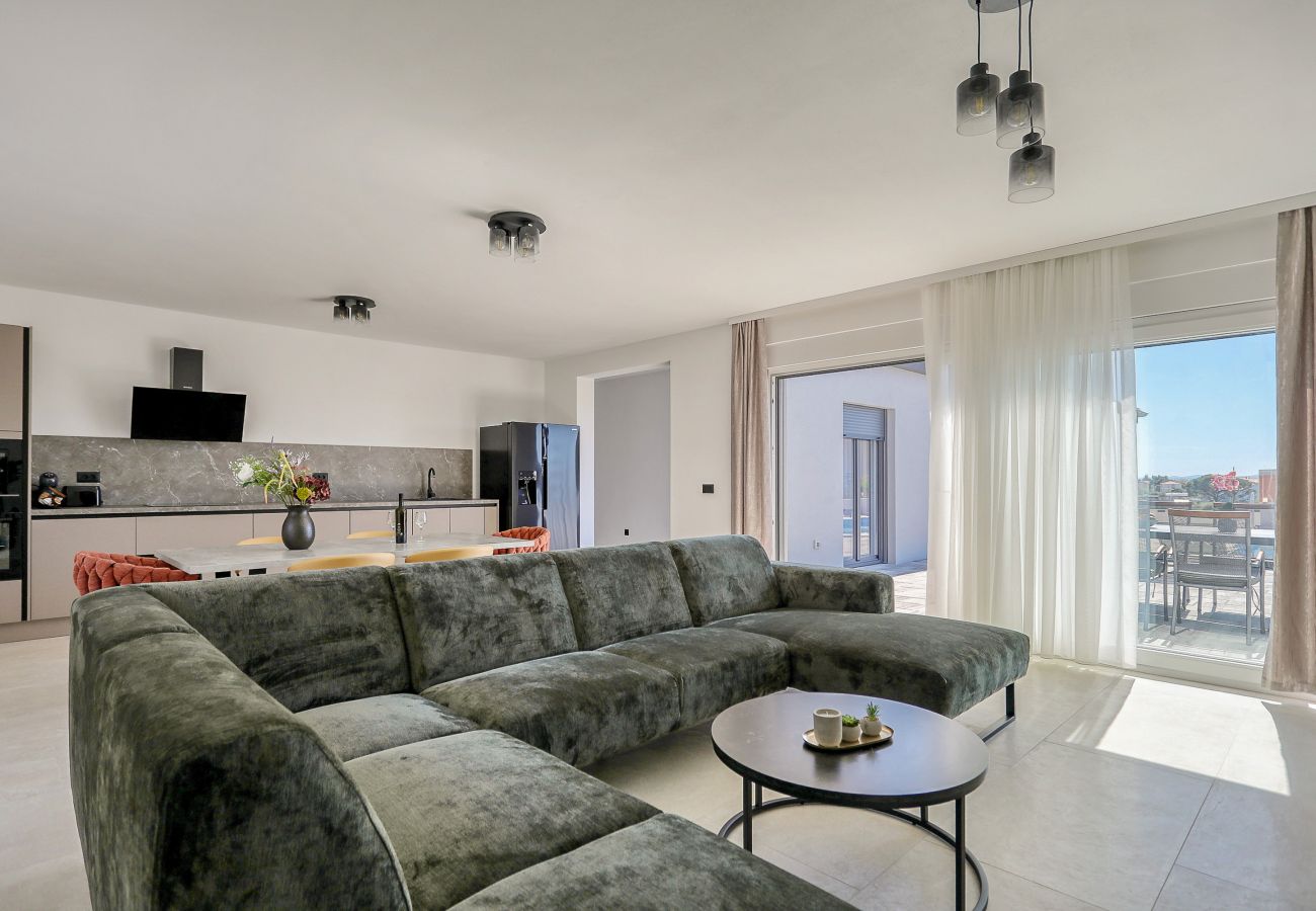 House in Vrsi - Holiday Home Casa Profonda with Pool