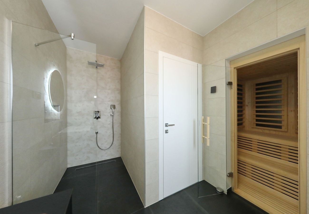 Villa in Zadar - Villa Depaja with Heated Pool