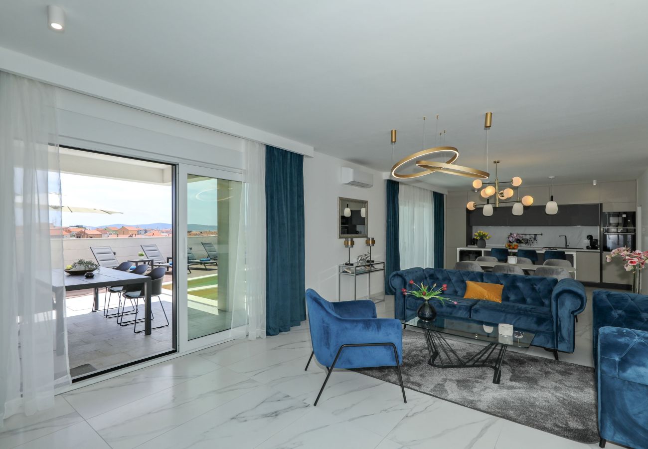Villa in Zadar - Villa Depaja with Heated Pool
