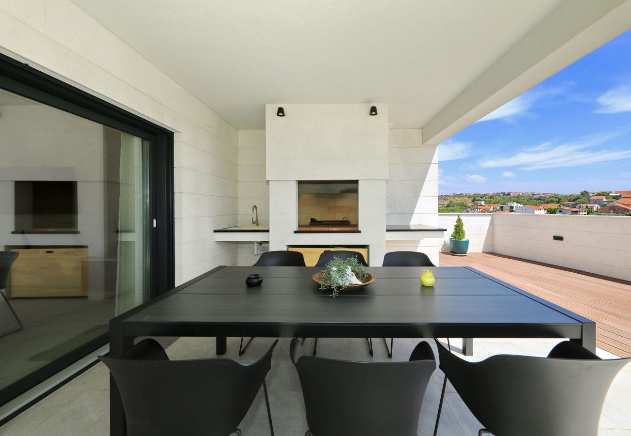 Villa in Zadar - Villa Depaja with Heated Pool