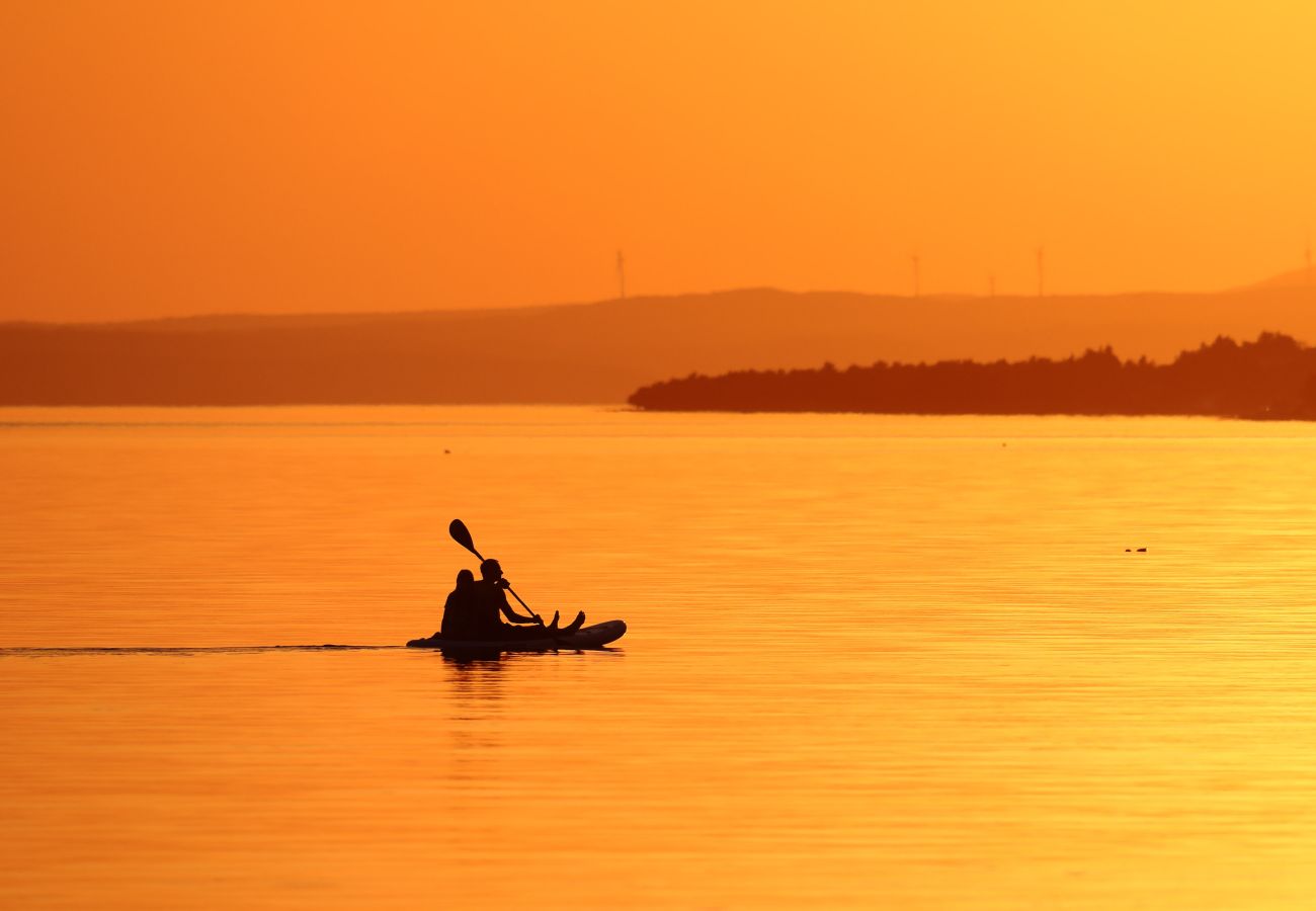 Ferienwohnung in Starigrad - Ferienwohnung Candela 1 direkt am Meer