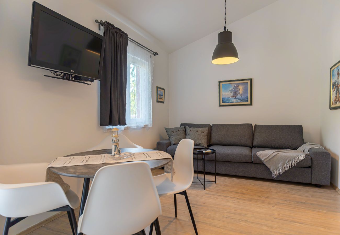 Ferienwohnung in Starigrad - Ferienwohnung Candela 3 direkt am Meer