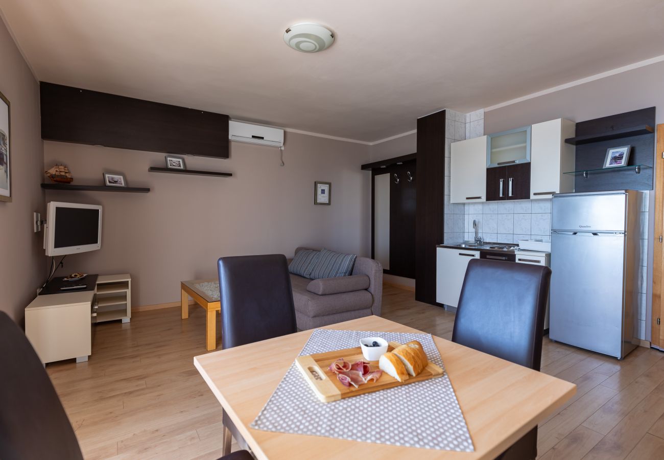 Ferienwohnung in Vir - Ferienwohnung Paradiso No.3 mit Meerblick