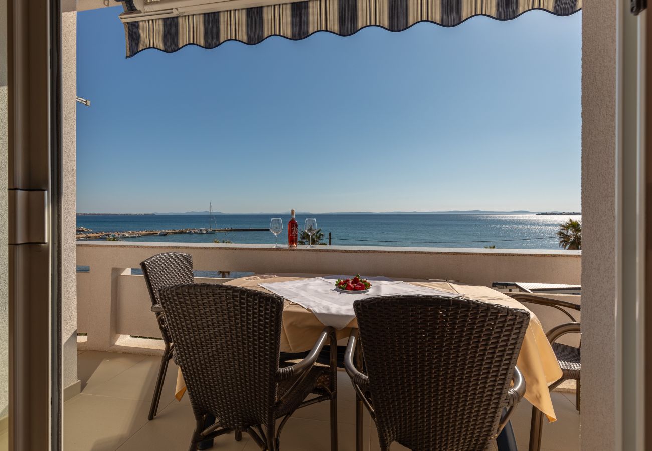 Ferienwohnung in Vir - Ferienwohnung Paradiso No.3 mit Meerblick