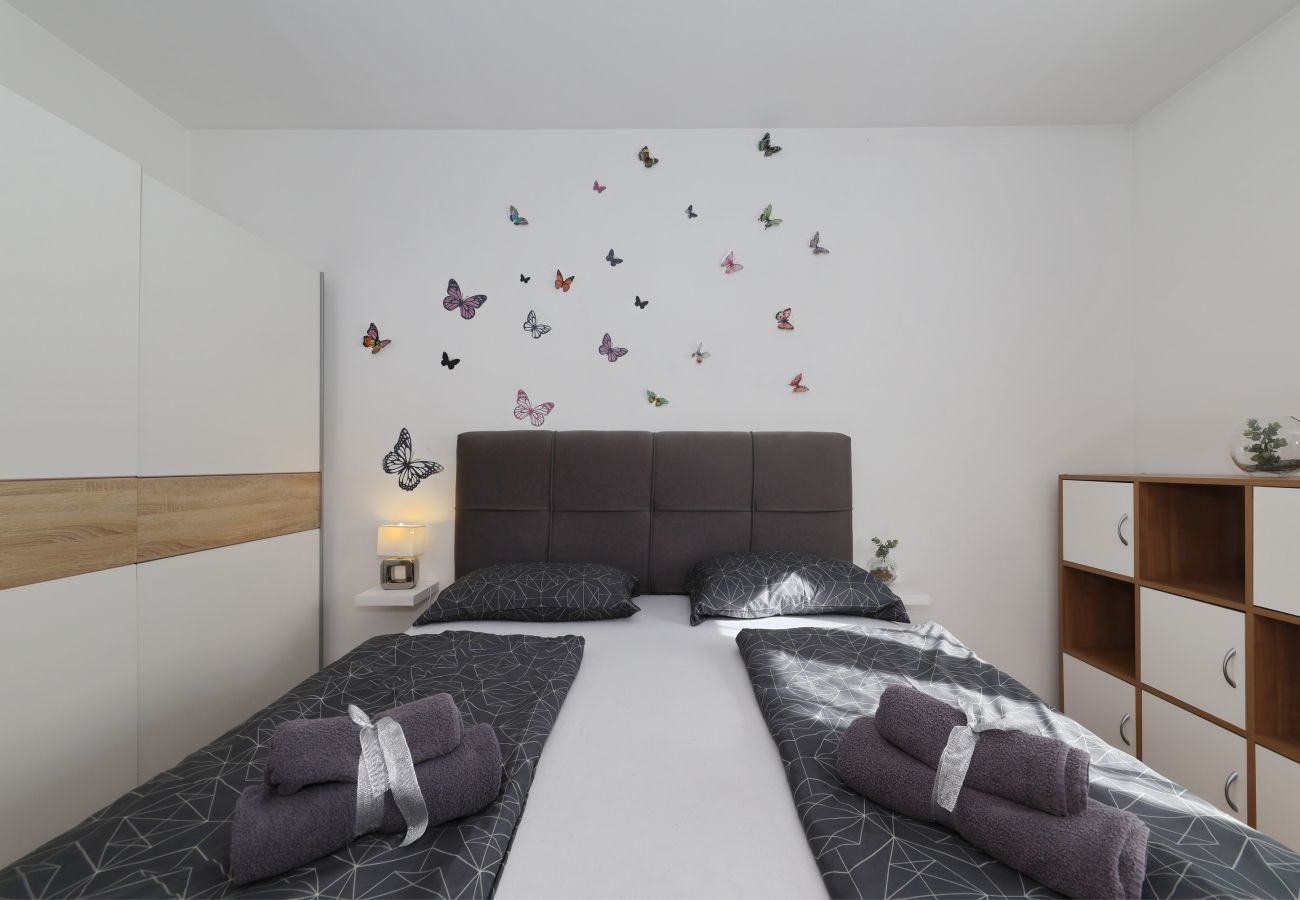 Ferienwohnung in Zadar - Ferienwohnung Anita mit Sommerküche