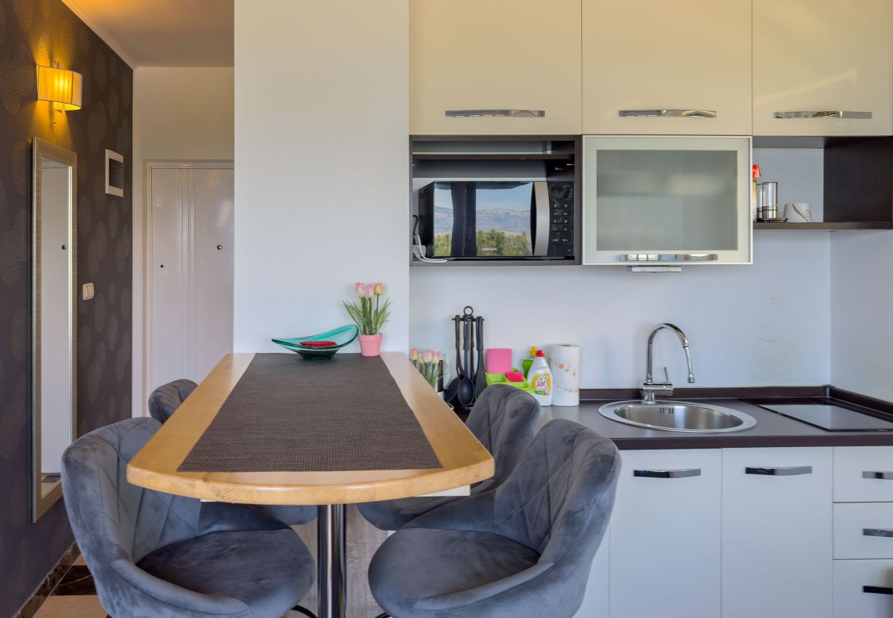 Ferienwohnung in Nin - Ferienwohnung Angelika nahe Sandstrand