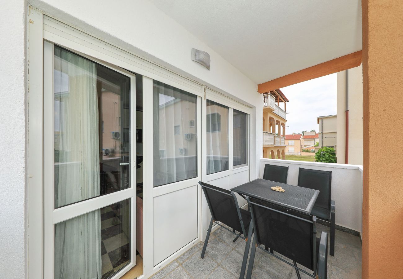 Ferienwohnung in Nin - Ferienwohnung Angelika nahe Sandstrand