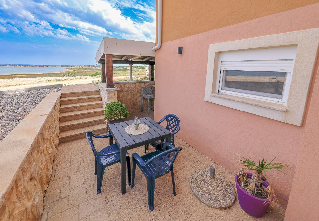 Ferienwohnung in Nin - Ferienwohnung Jakov 1 nahe Sandstrand