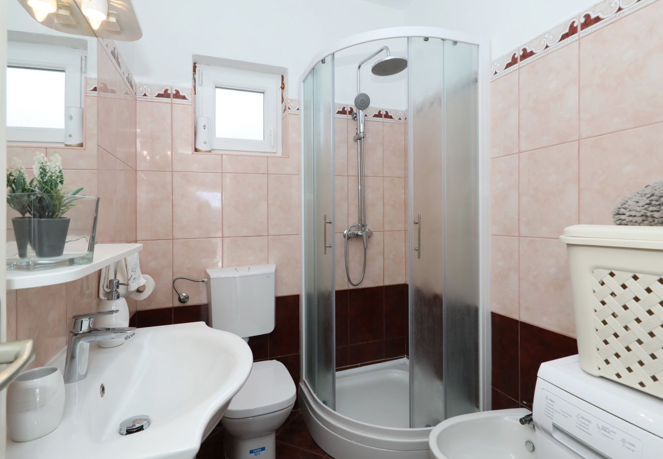 Ferienwohnung in Rovanjska - Ferienwohnung Marina No.2 mit Meerblick