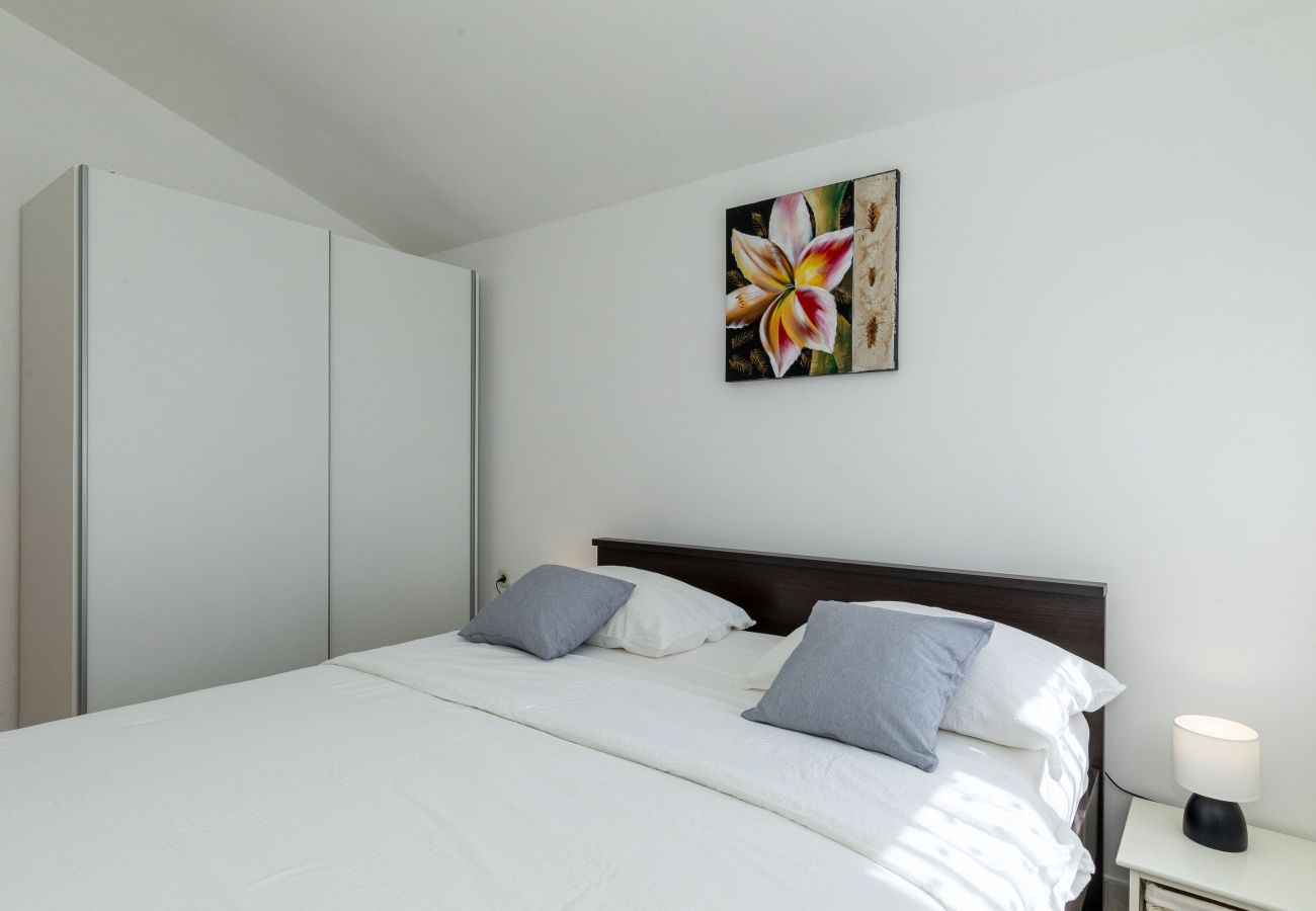 Ferienwohnung in Vrsi - Ferienwohnung Perinic No.2 in Vrsi