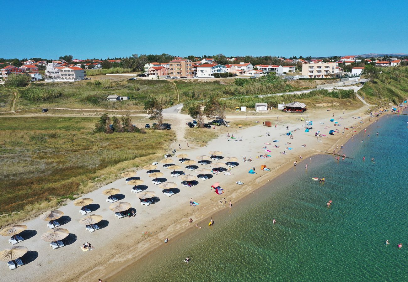 Ferienwohnung in Nin - Sandstrand 2 mit Meer- und Bergblick