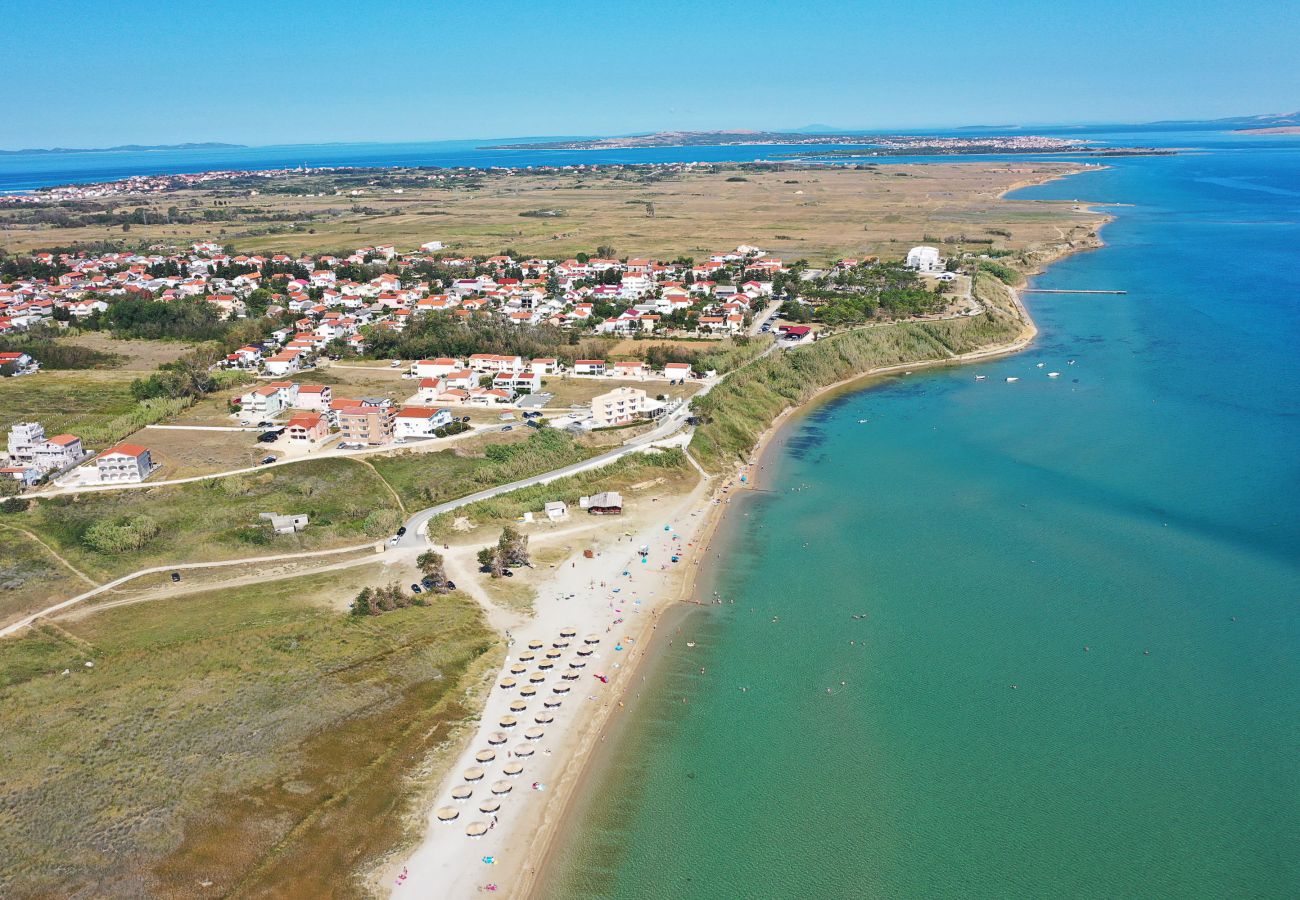Ferienwohnung in Nin - Sandstrand 2 mit Meer- und Bergblick