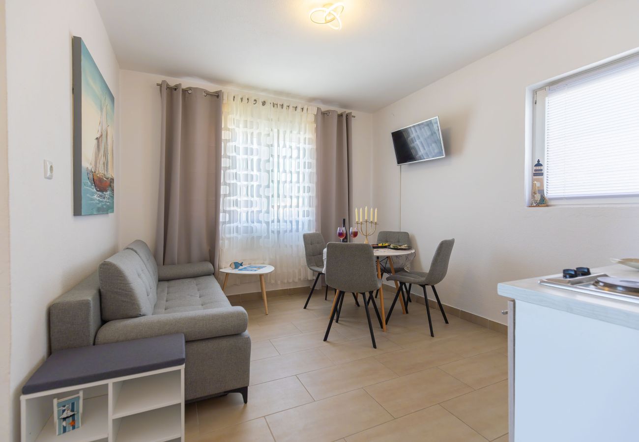Ferienwohnung in Nin - Sandstrand 2 mit Meer- und Bergblick